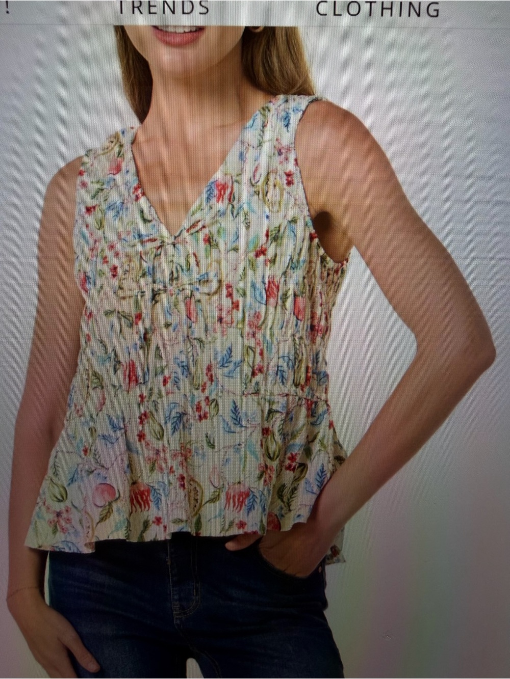 Sleeveless Floral V-Neck smocked Top - Cream Floral New in bag with tag